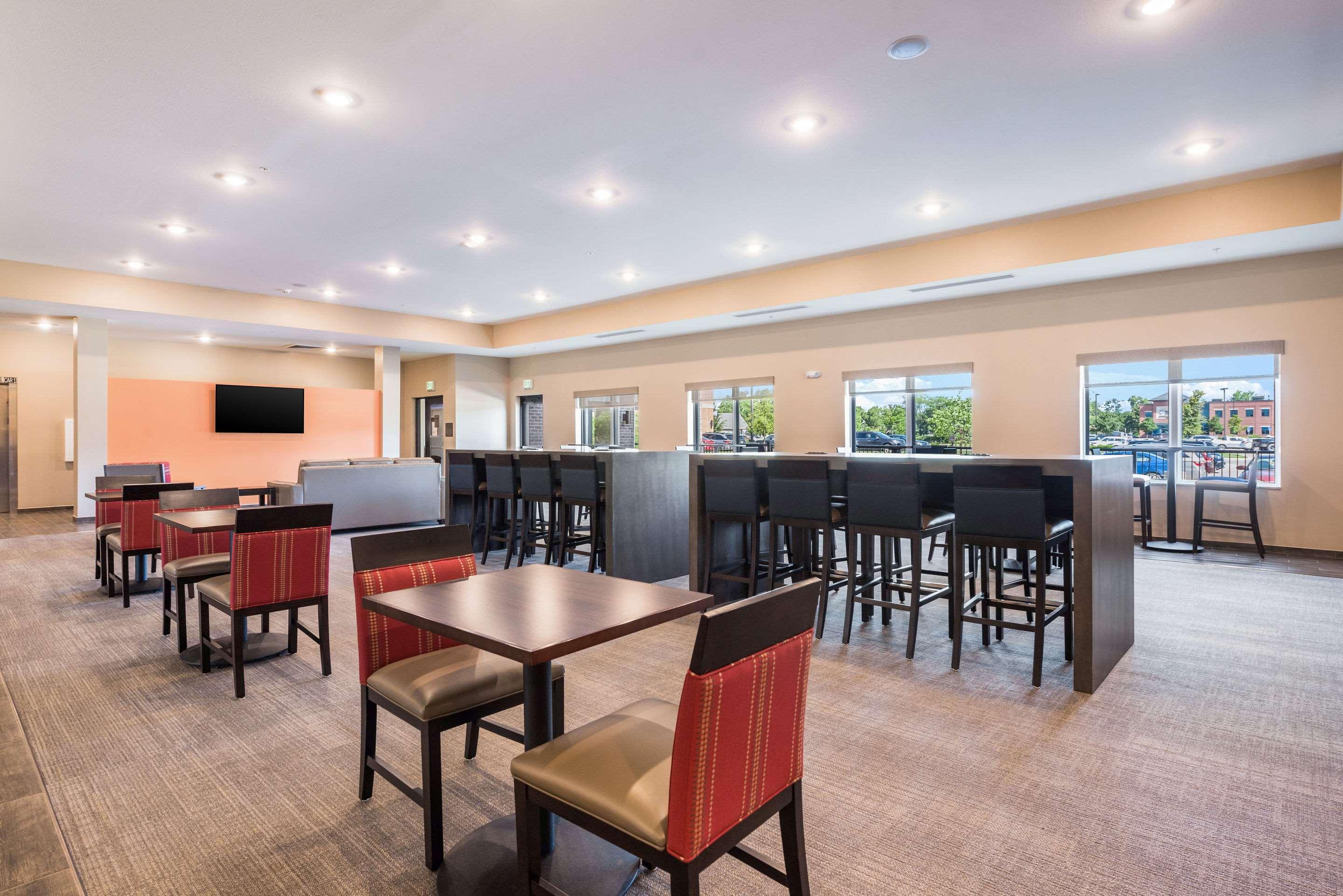 Comfort Suites Marysville Columbus - Northwest Экстерьер фото